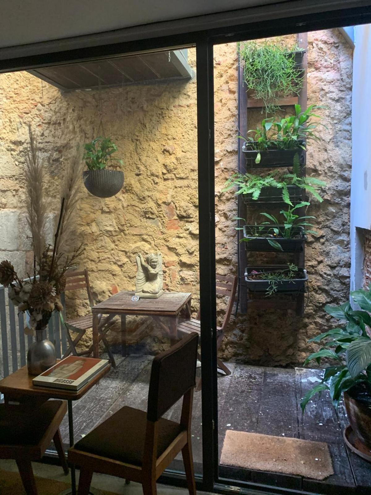 Old Stables Chiado - 2 Bedroom In The Heart Of Lisbon