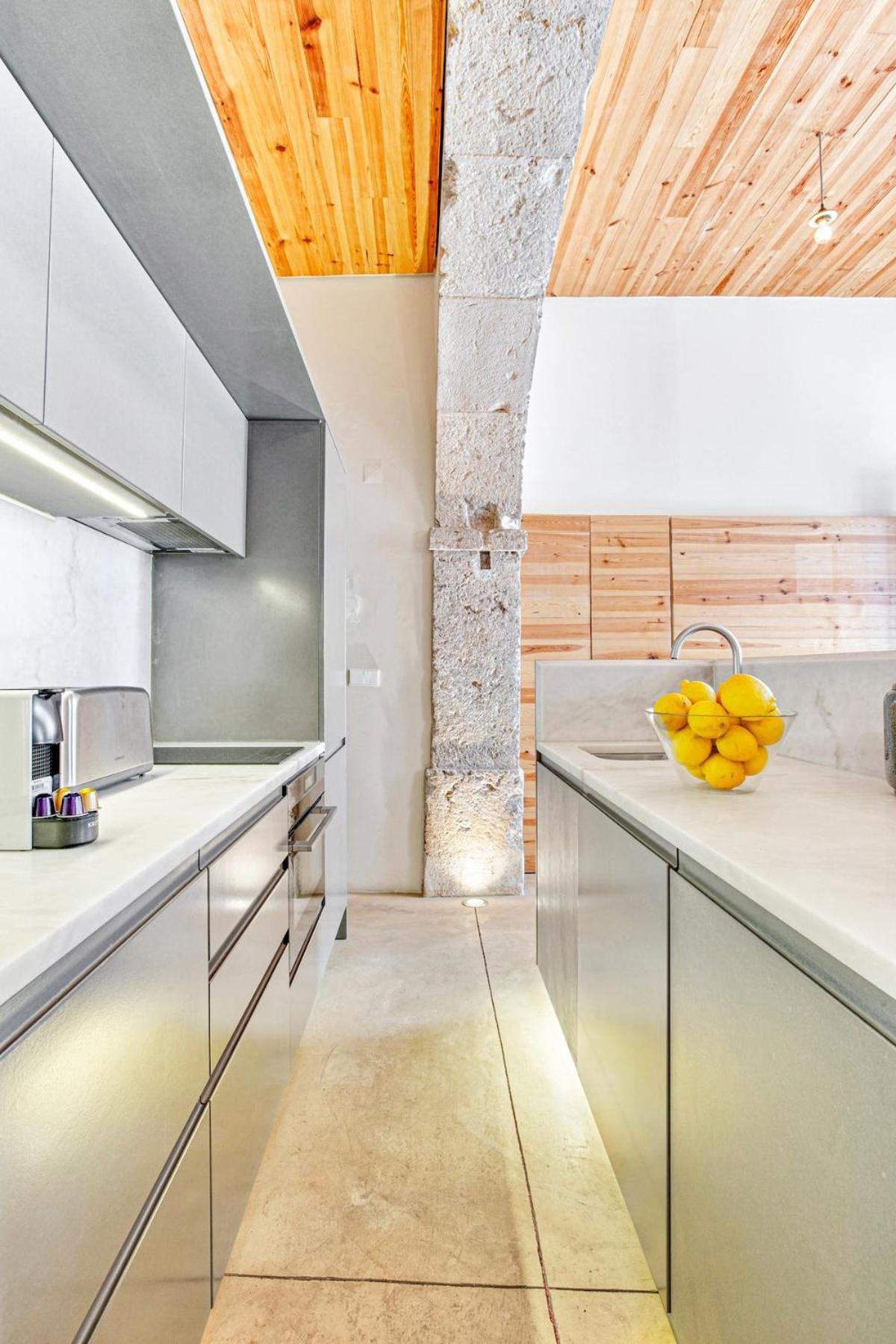Architect Design Loft 18 Century Apartment Lisbon