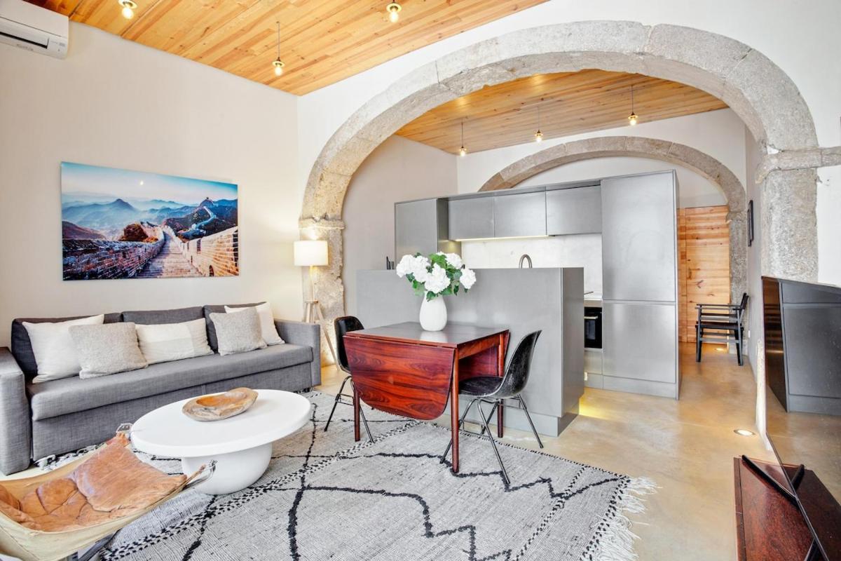 Architect Design Loft 18 Century Apartment Lisbon