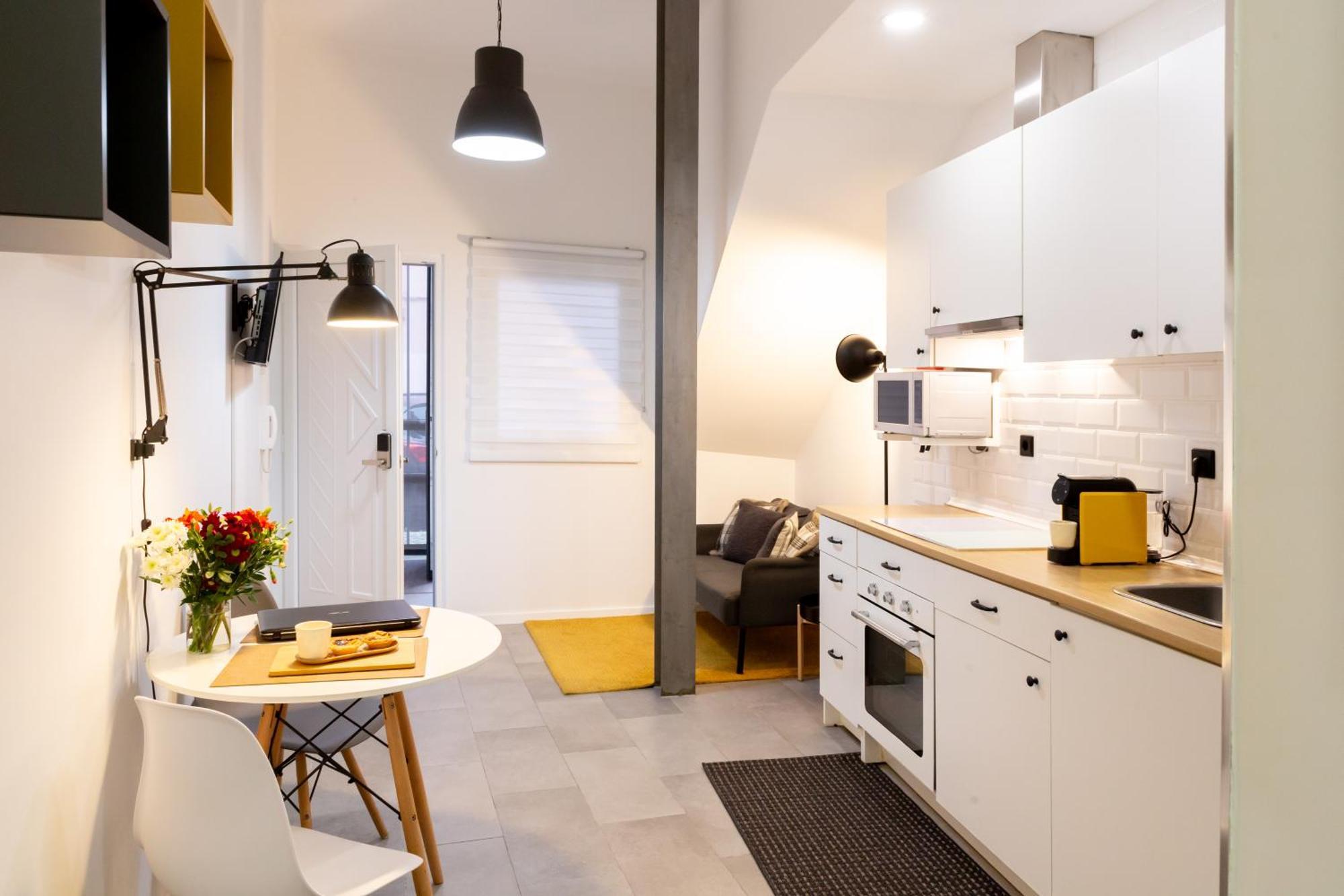 6estudios Campolide Apartment