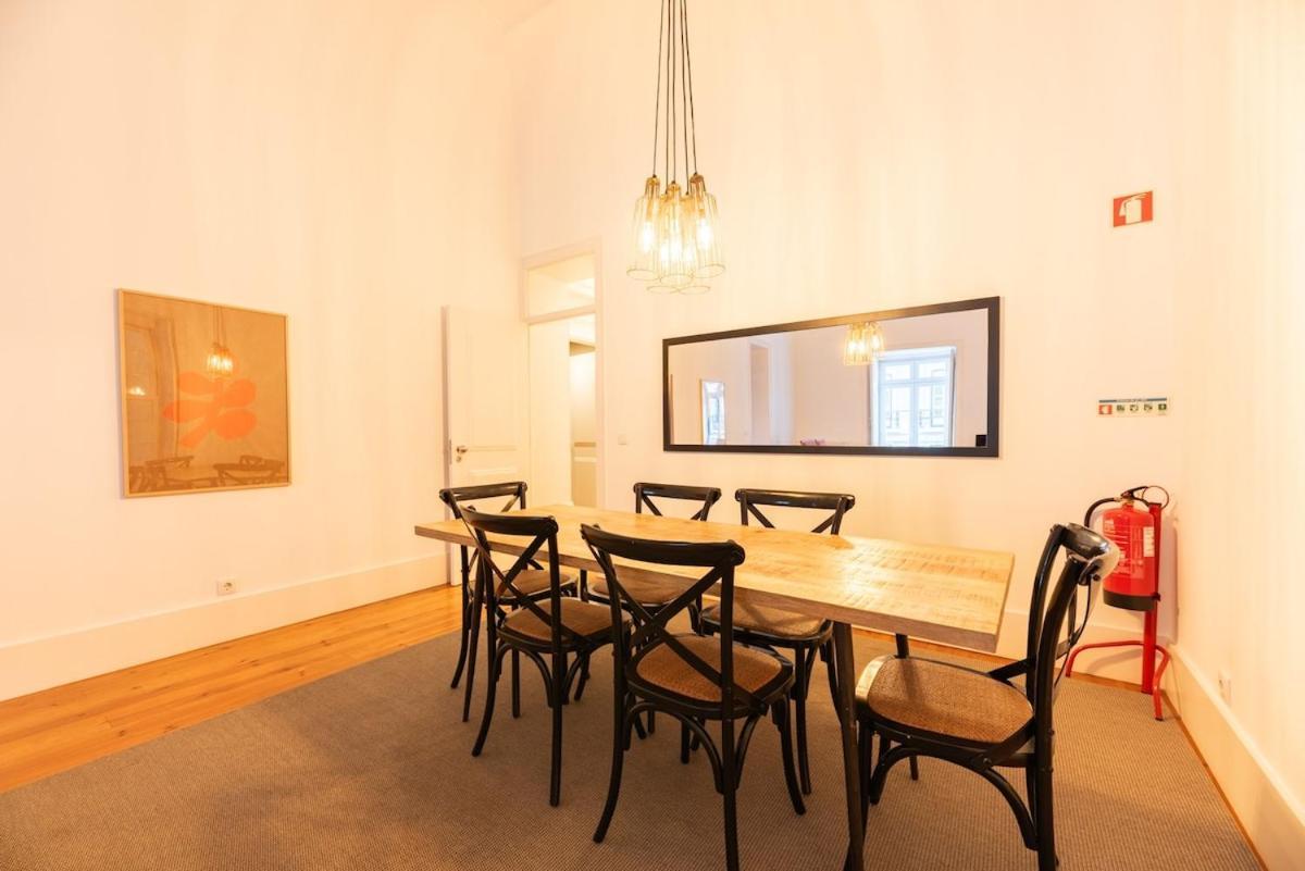 Apartment Bica Contemporary Historic 2 Bedroom