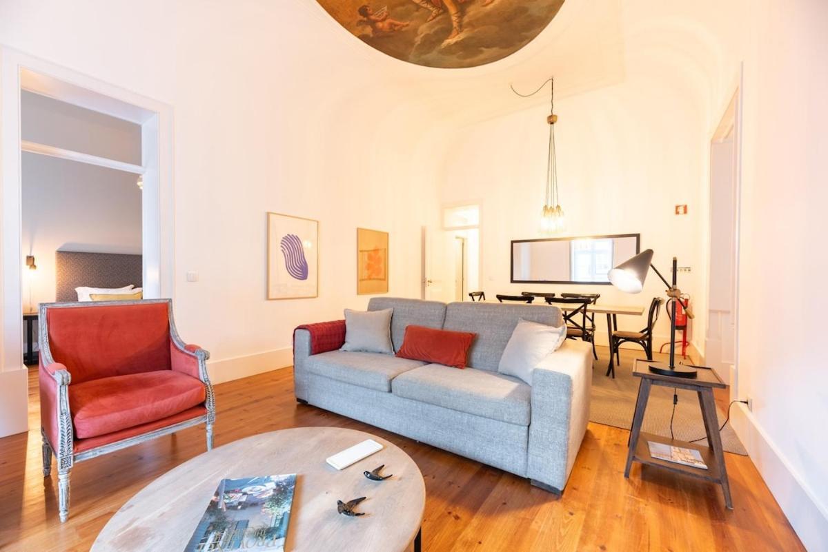 Apartment Bica Contemporary Historic 2 Bedroom Lisbon