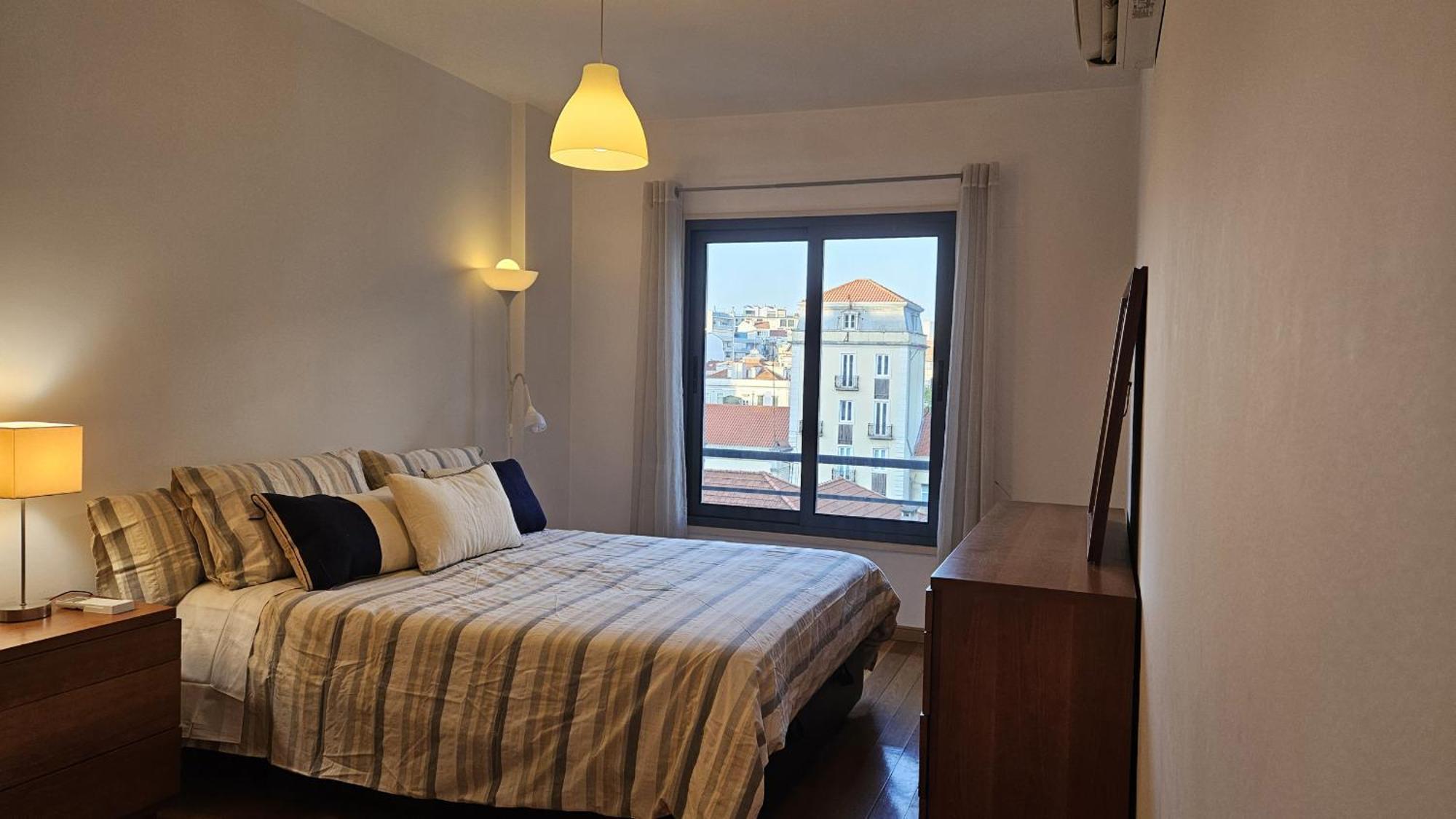 Apartment Center Dream's *