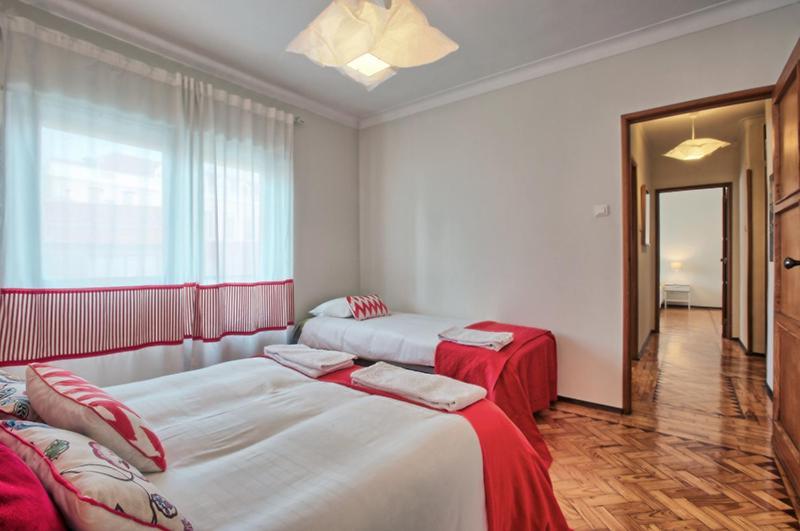 Apolonia 30 Guests Balconies