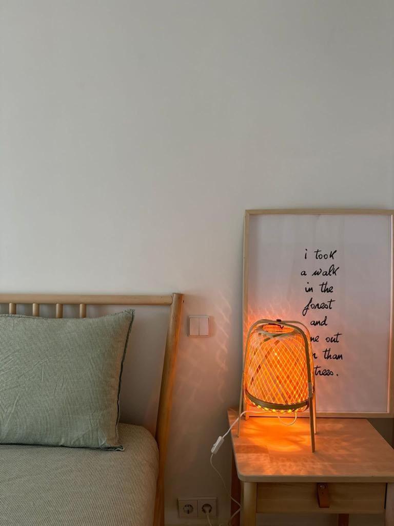 In Cozy Shared In The Center Of Guest house *