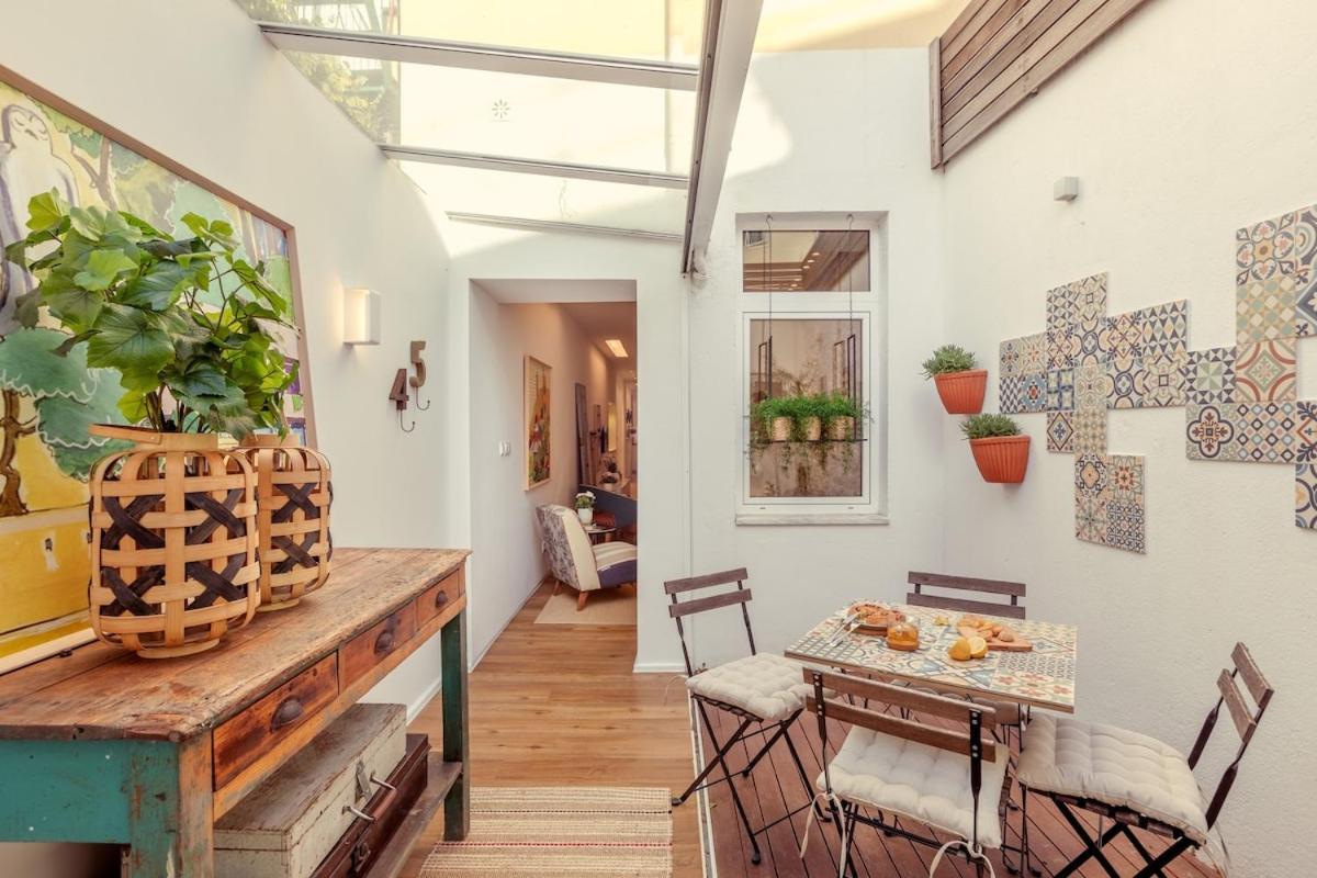 Skylight - Estrela Apartment Lisbon