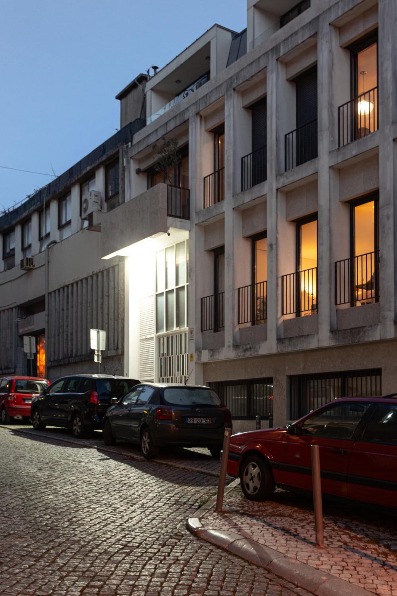 Joivy Bairro Alto 2-br With Large Terrace Lisbon
