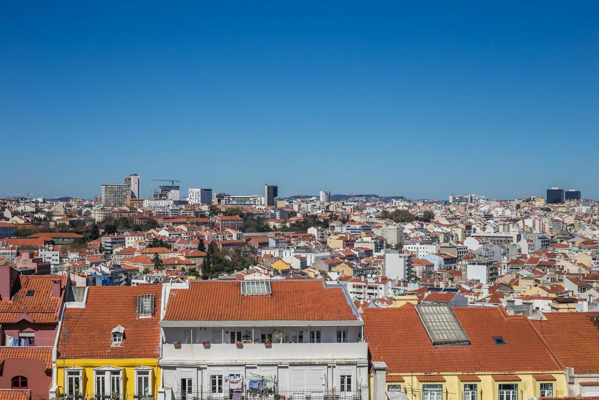 Happy - With A View, Private Terrace & Ac * Lisbon