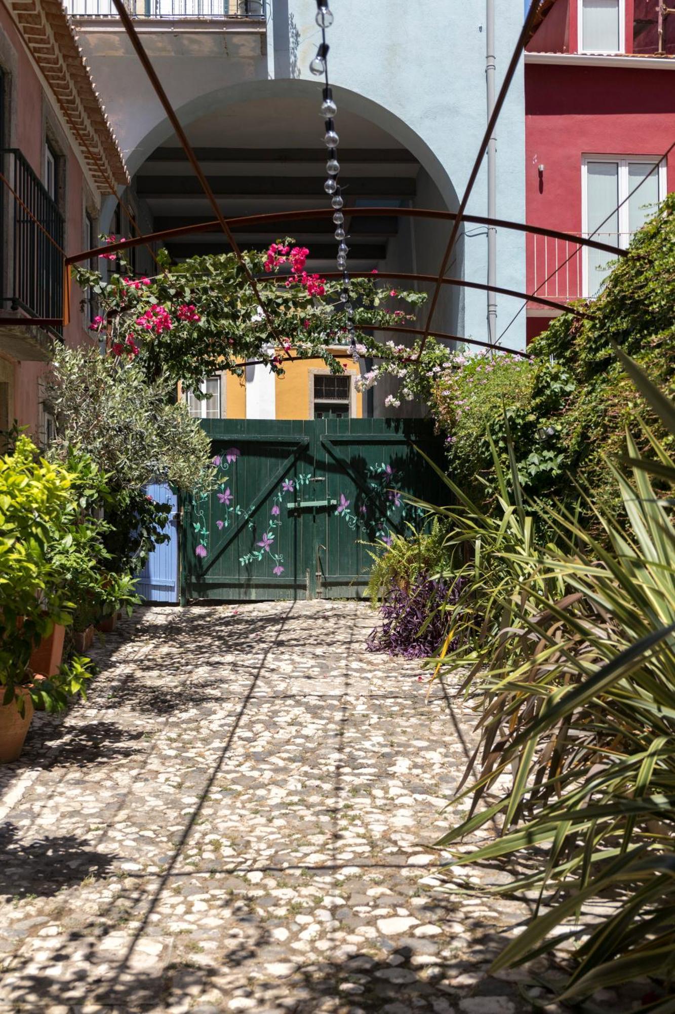 Domingues Lisbon