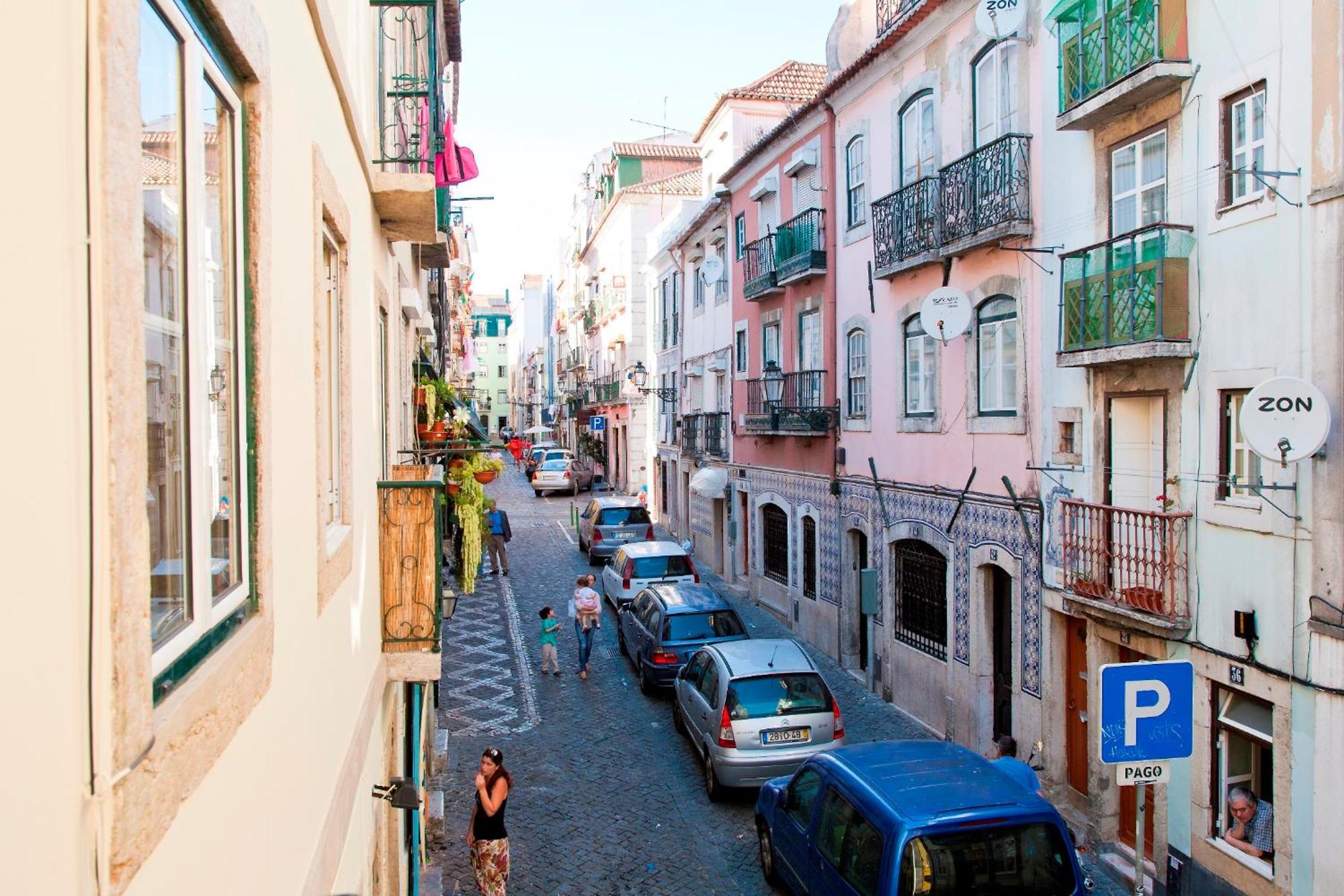 Apartment In Vibrant Bairro Alto *