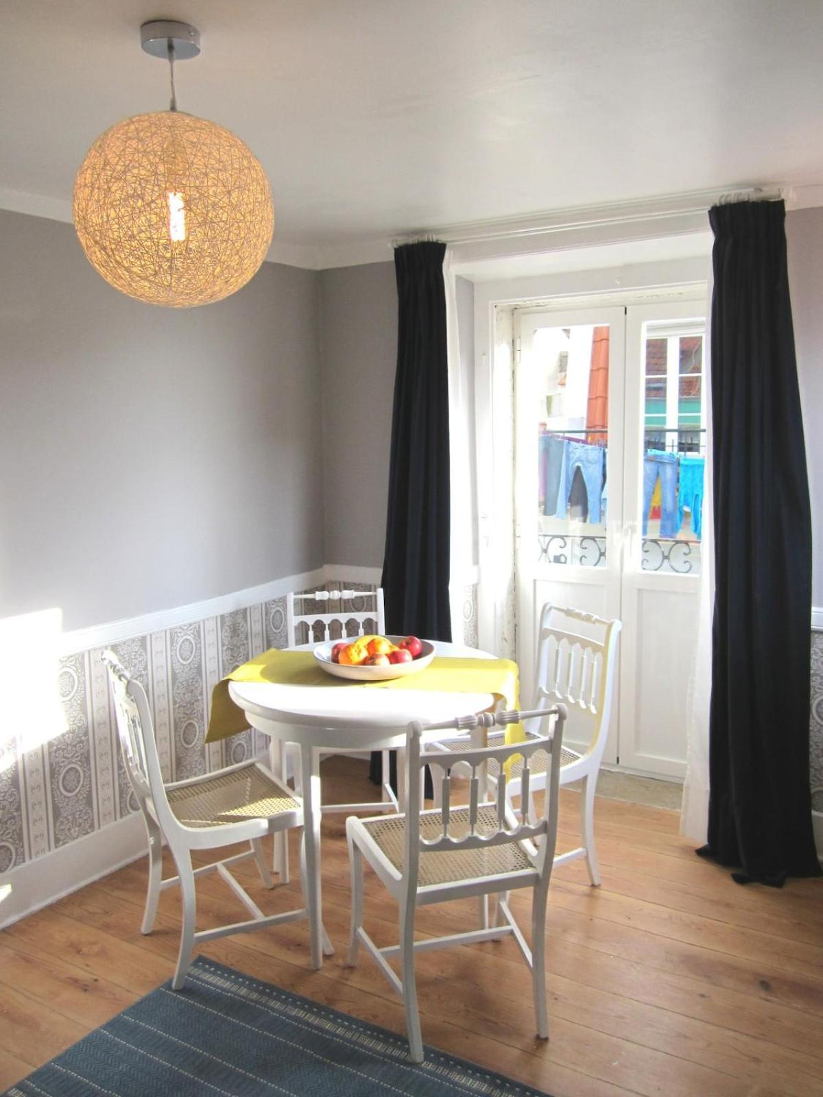 Sant'ana Restelo 1br Terrace Lisbon