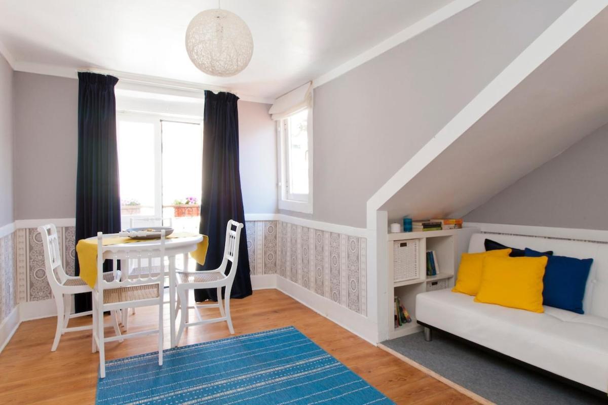 Sant'ana Restelo 1br Terrace Apartment Lisbon