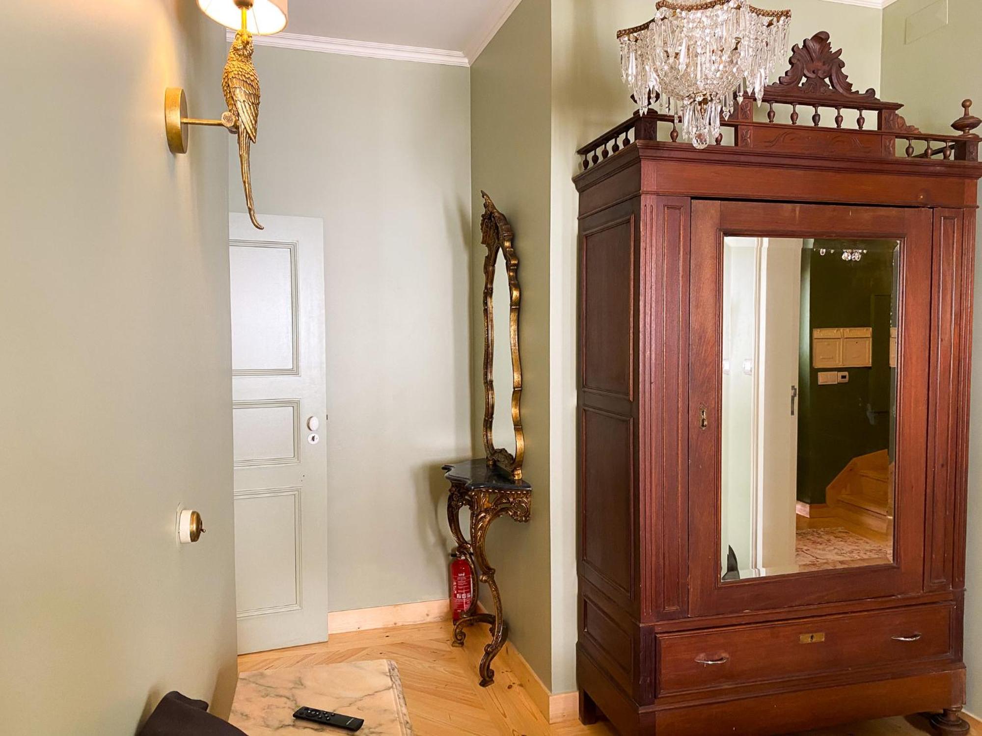 Modern Belle Epoque Apartment Lisbon