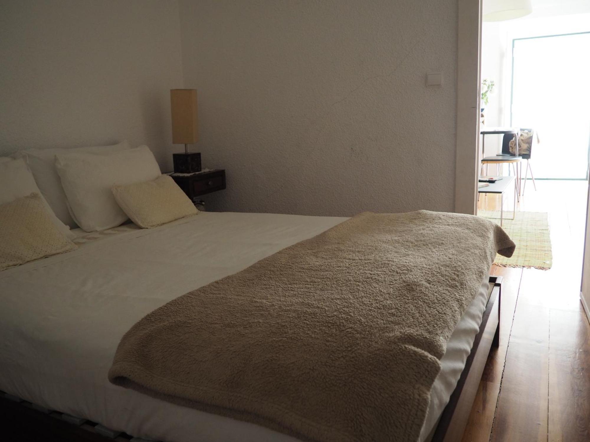 Typical Duplex In Bairro Alto Apartment *