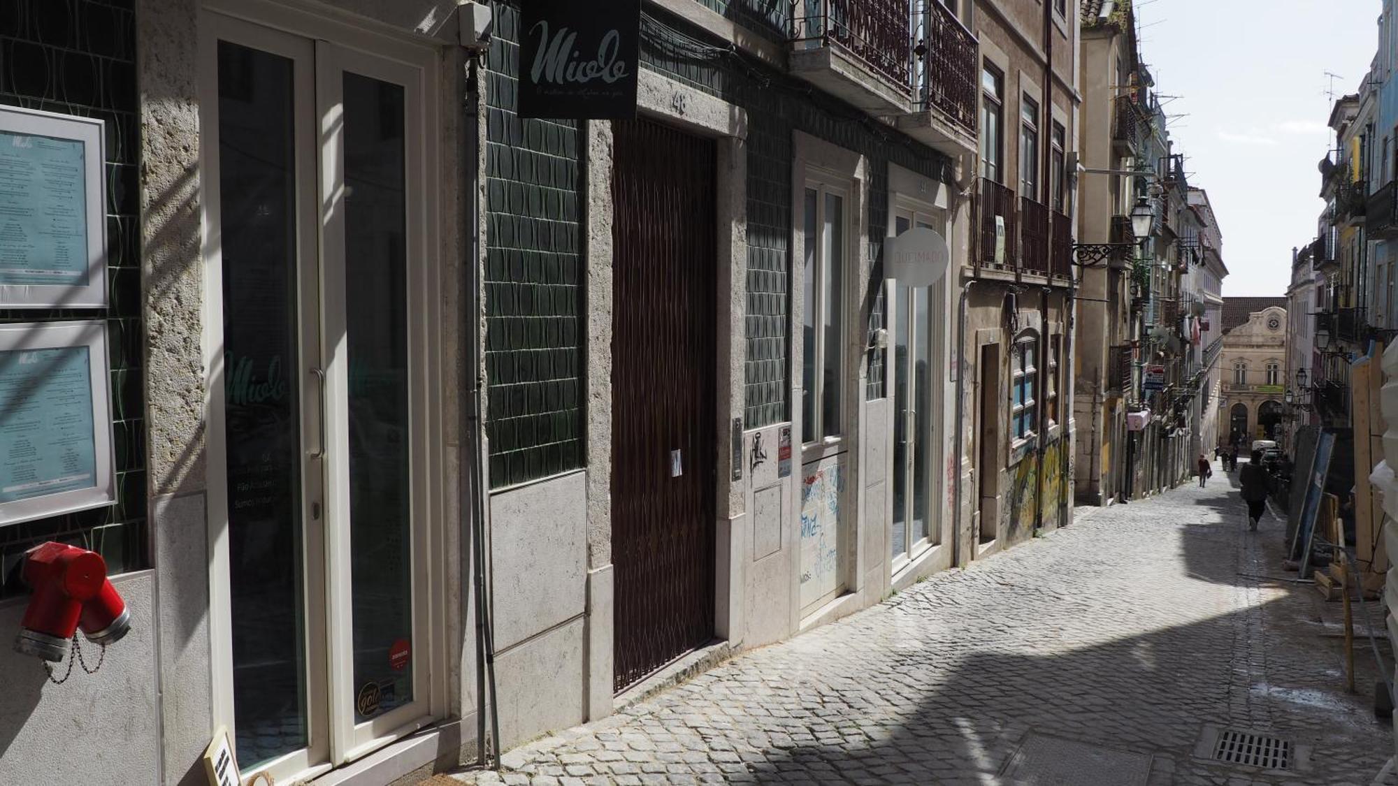 Typical Duplex In Bairro Alto
