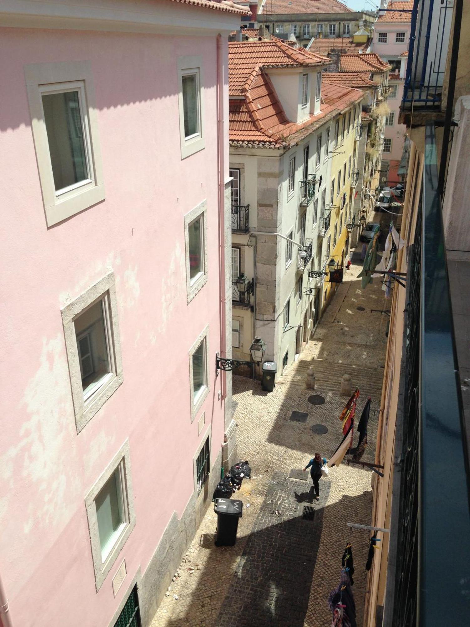Casa Em Lisboa? óptima Localização No Bairro Alto *