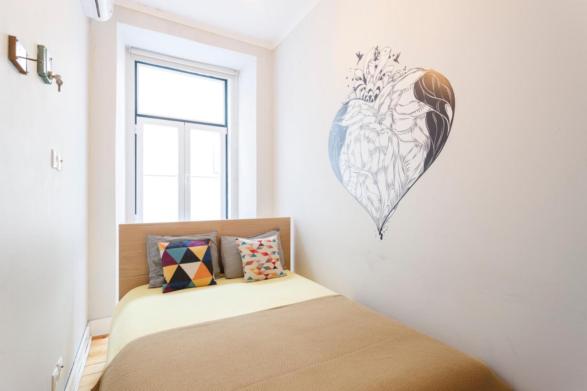 Pleasant Shared In The Historic Center Of Guest house Lisbon