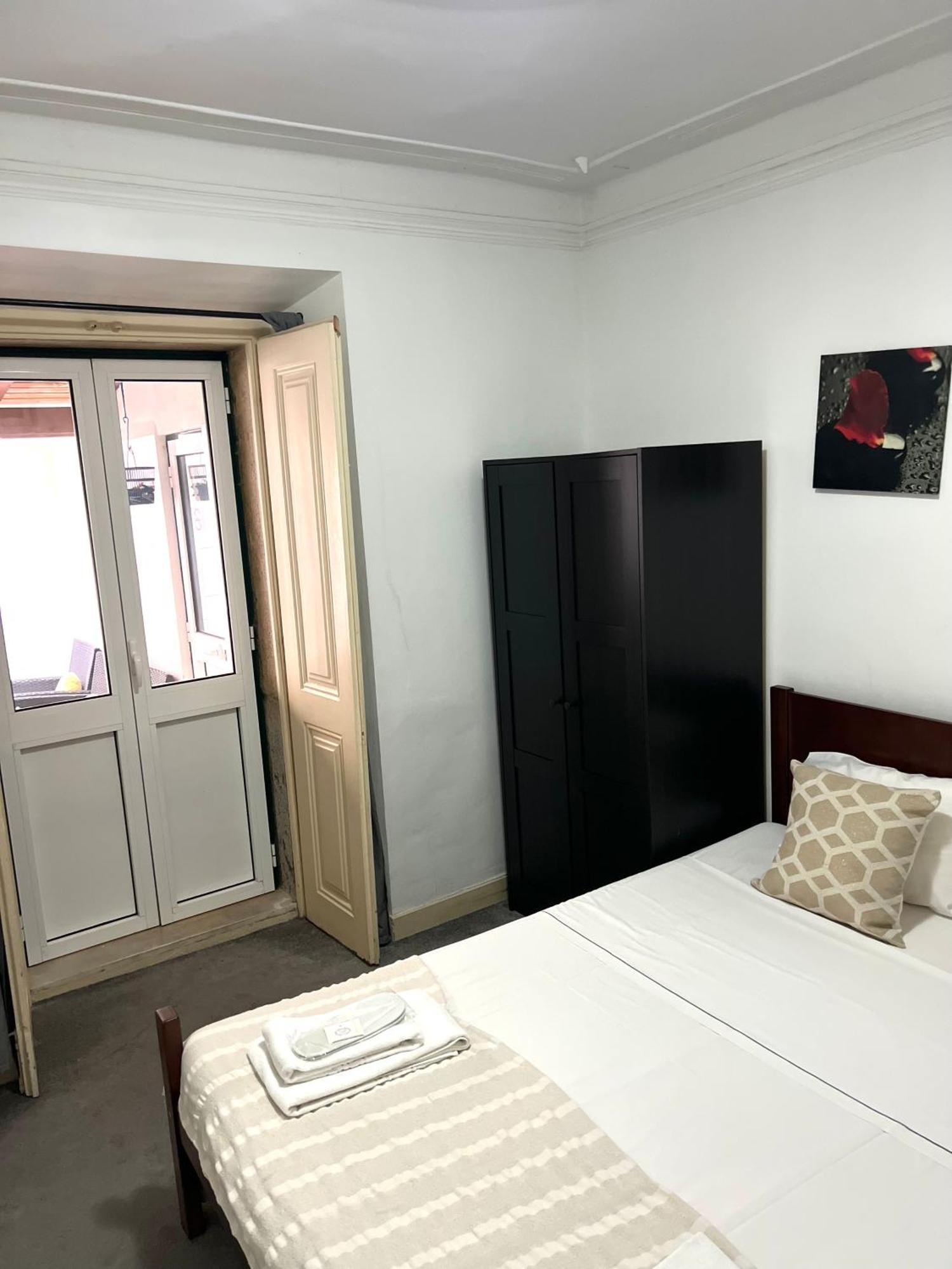 Sao Lazaro Bhuiyan Family Host Guest house