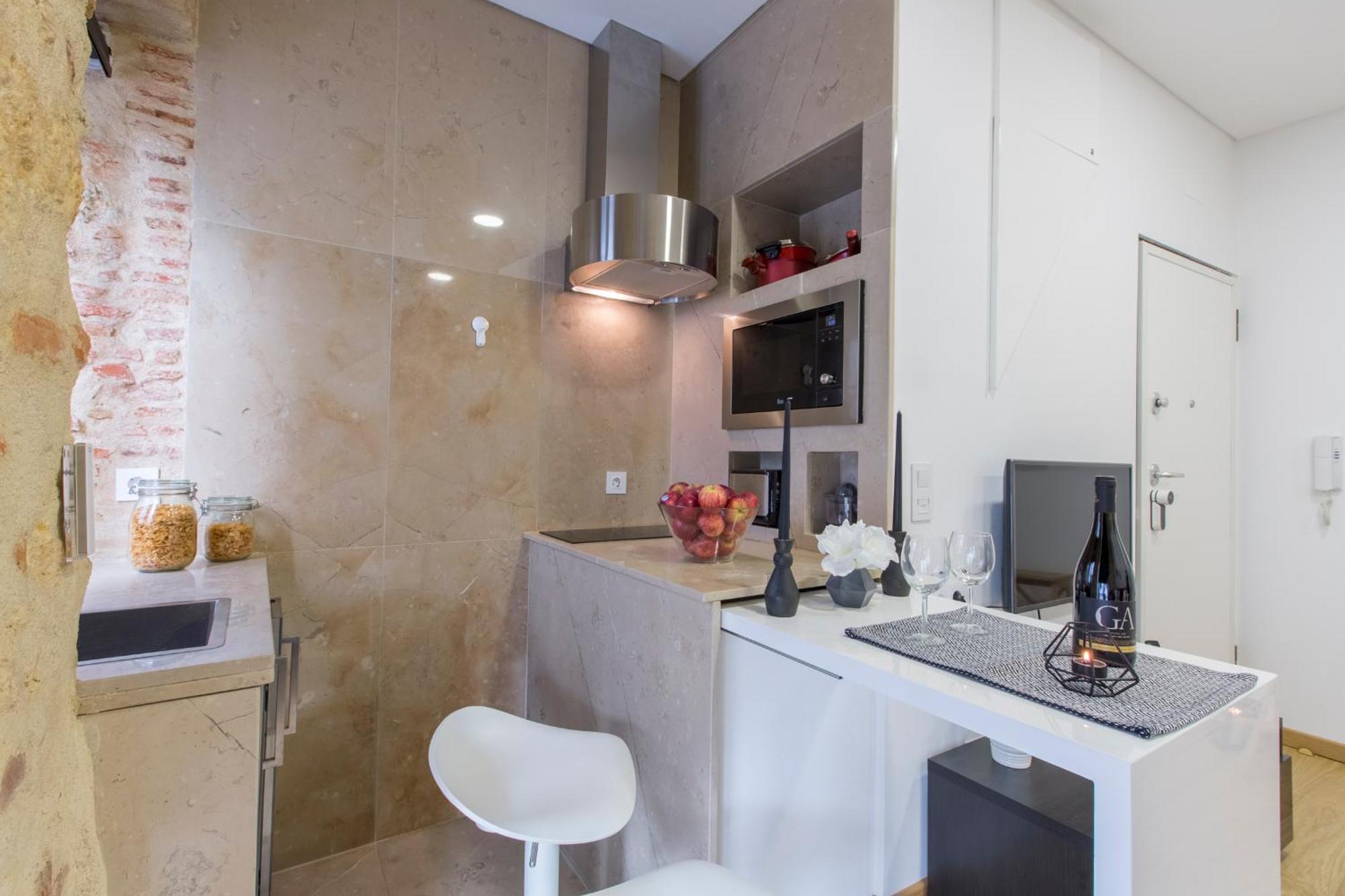 Heart Of Alfama - Historic Tiny House Apartment *