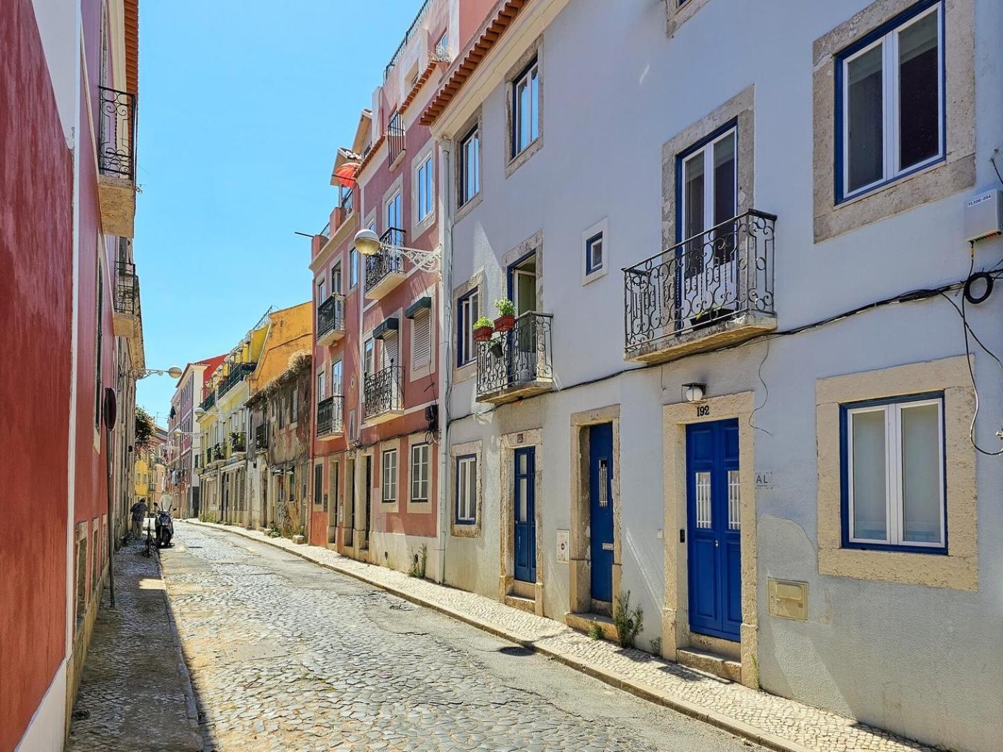 Like A Typical Portuguese House With Private Patio Lisbon