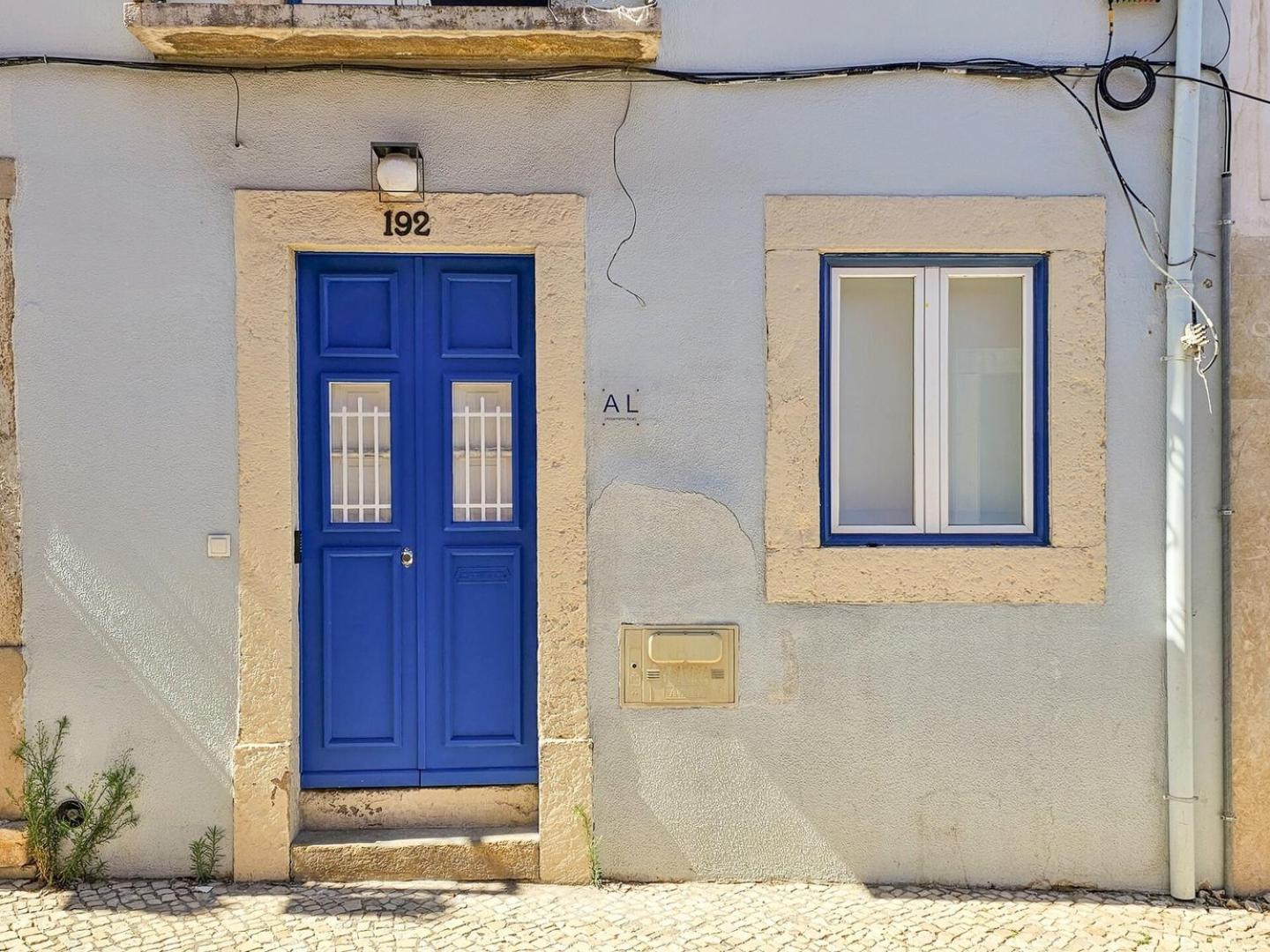 Like A Typical Portuguese House With Private Patio Apartment Lisbon