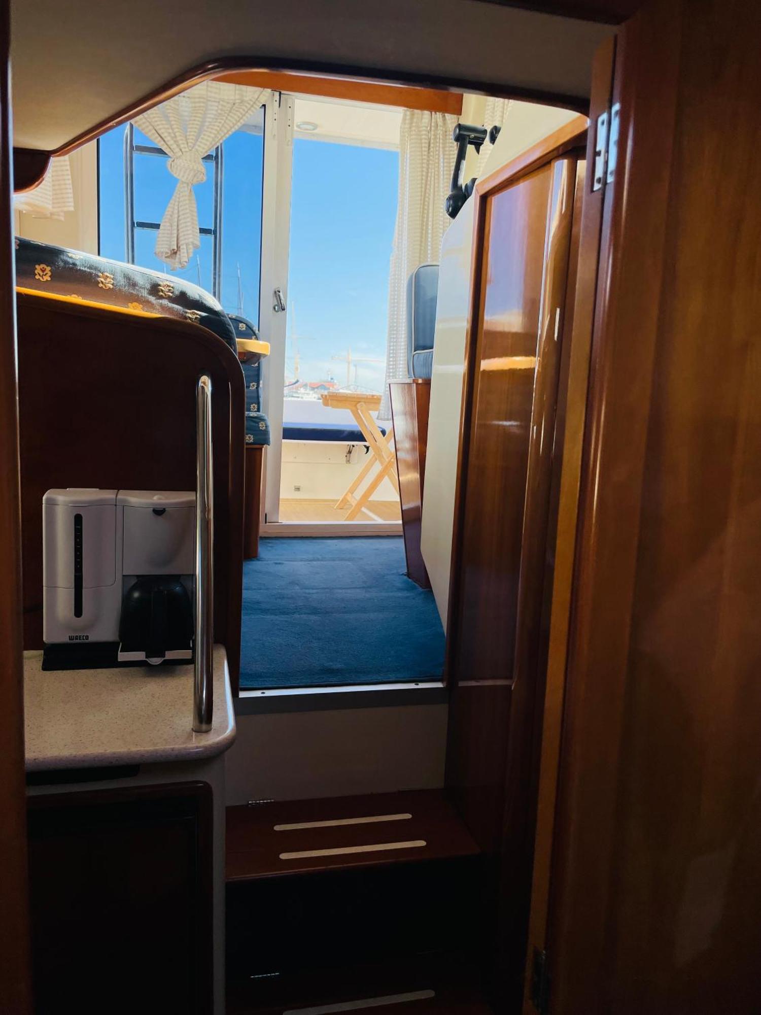 Botel Romantic Boat On The Tagus River *