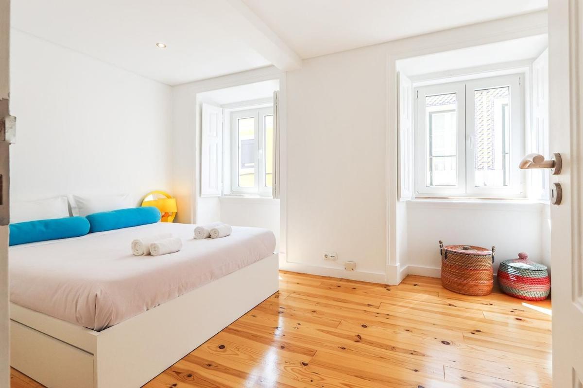 Campo De Ourique Modern Bright With Office Apartamento Lisboa