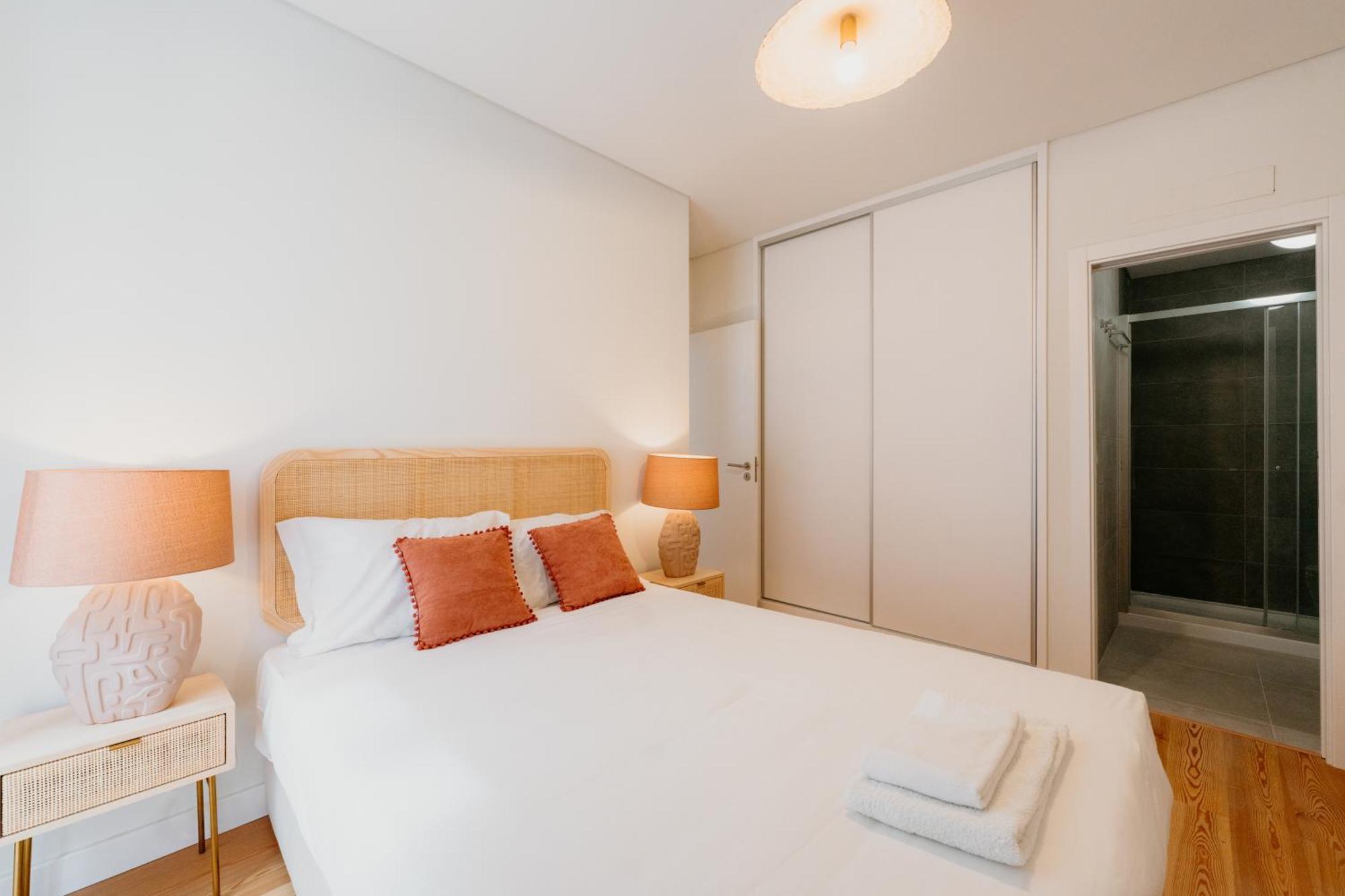 Orange House - Modern Two-bedroom Rc D *