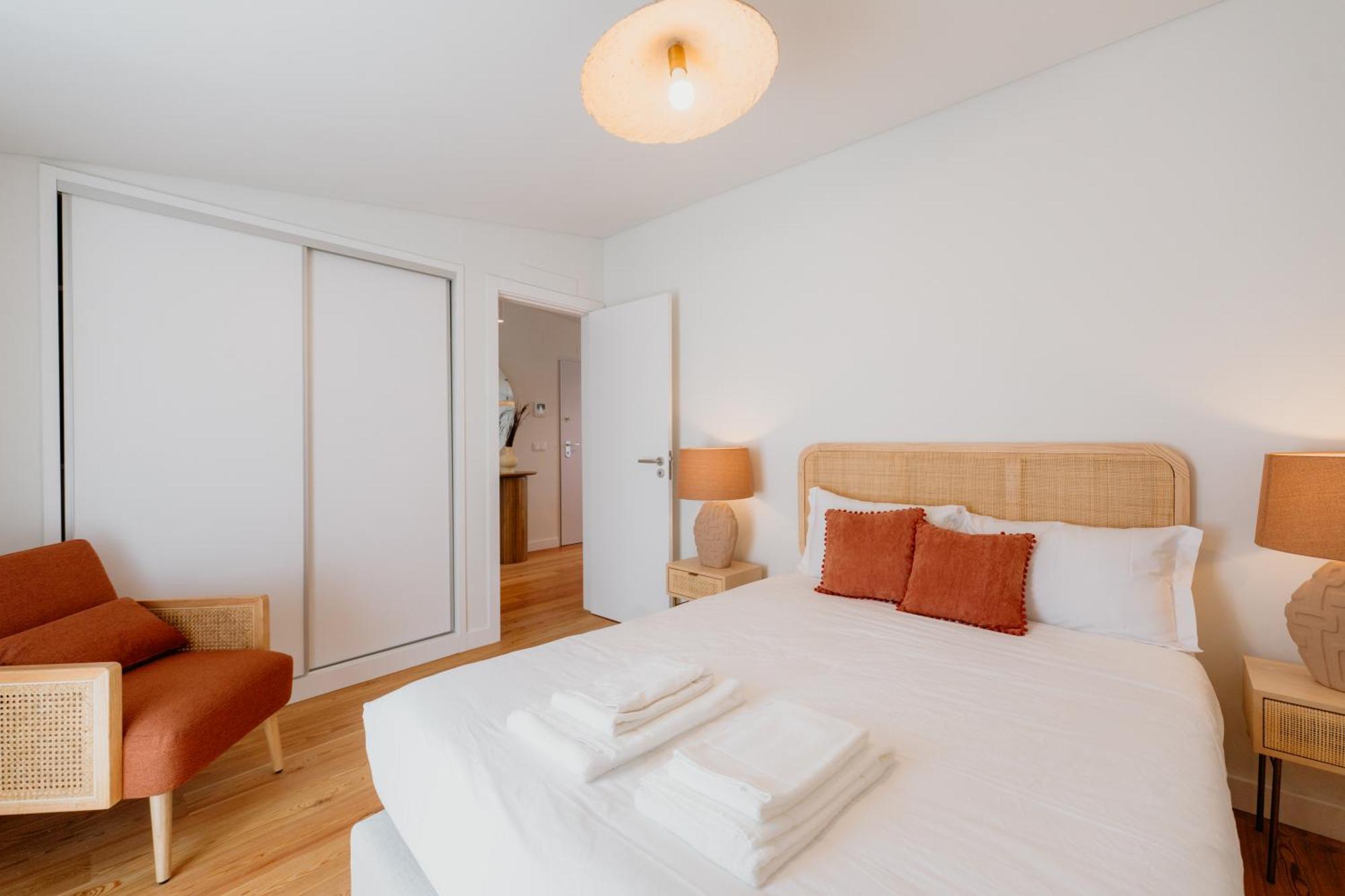 Orange House - Stunning One-bedroom 2e Apartment