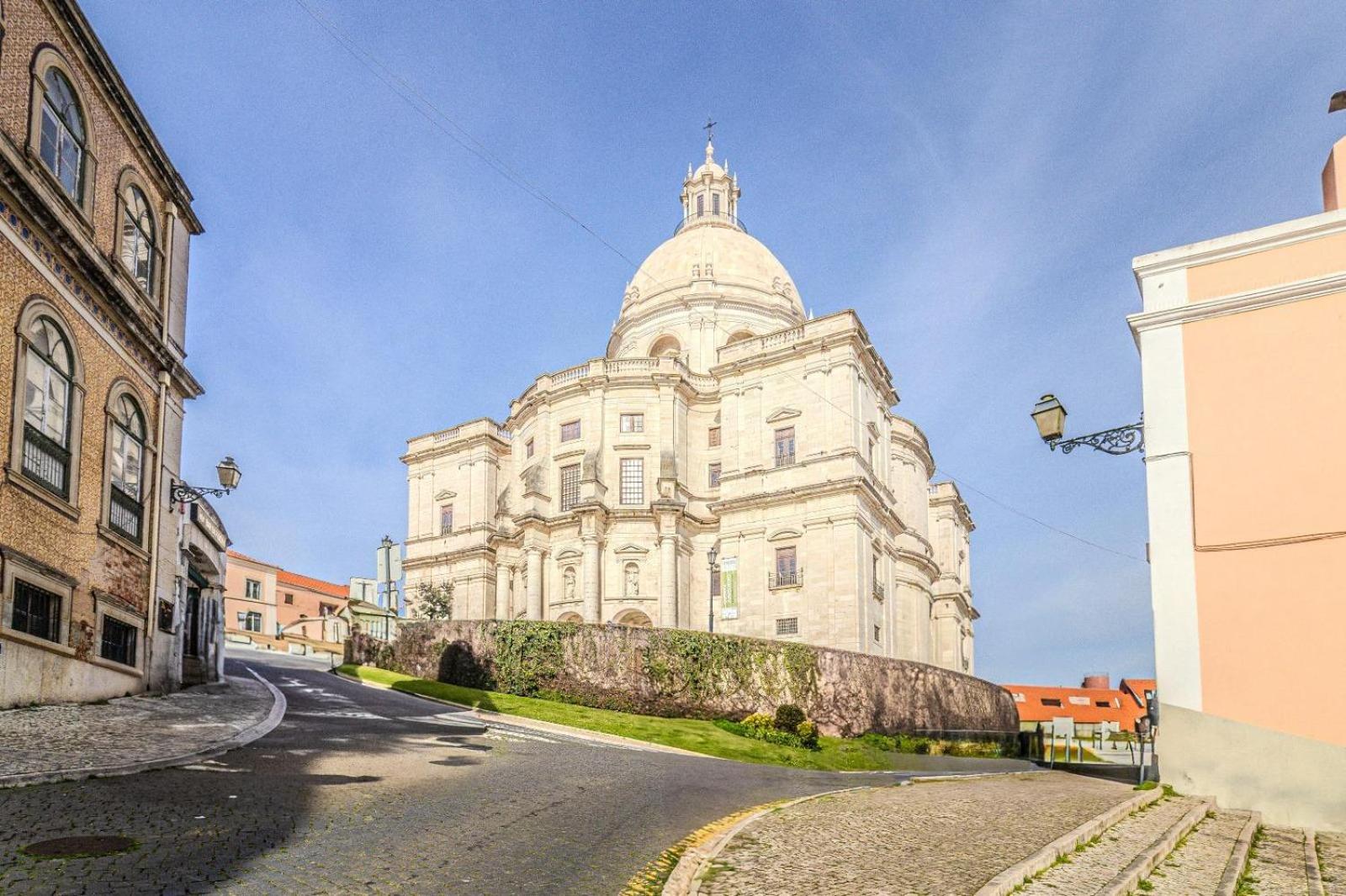 Panteon Aparment * Lisbon