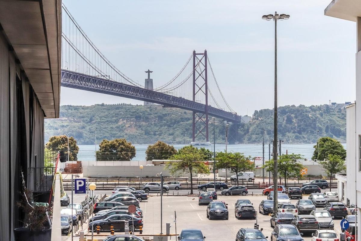Alcantara Lovely With Balcony 2 Bdr With Ac * Lisbon