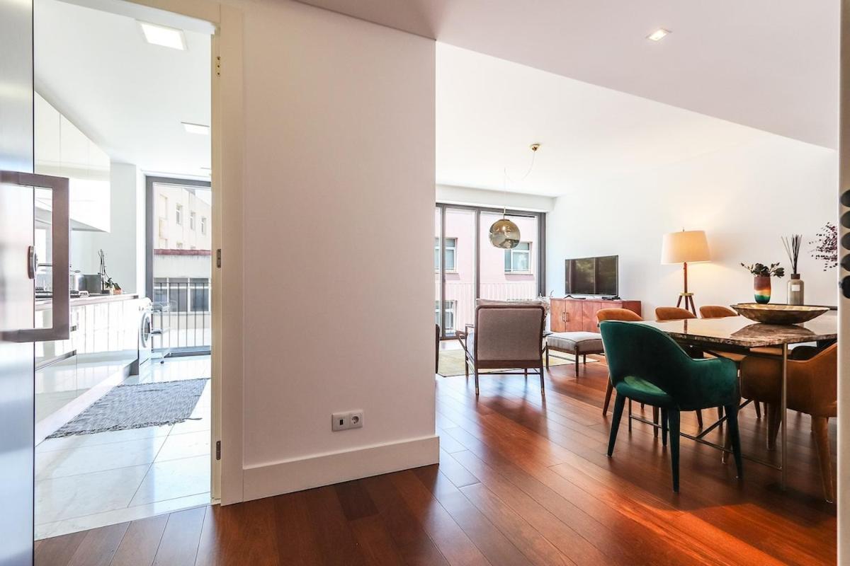 Alcantara Lovely With Balcony 2 Bdr With Ac