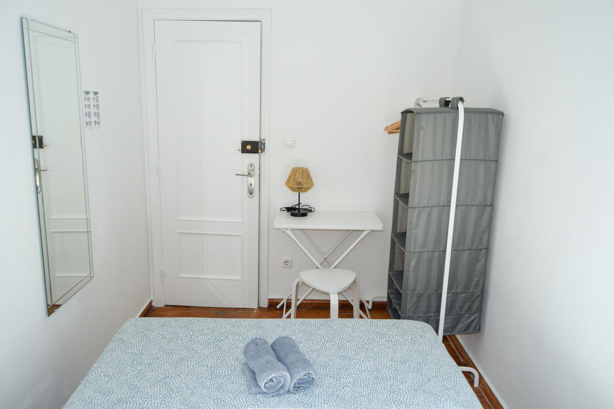 Casa de hóspedes In Palmira Shared For Surf Lovers Lisboa