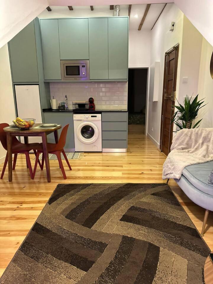 Newly Renovated Apartment Lisbon