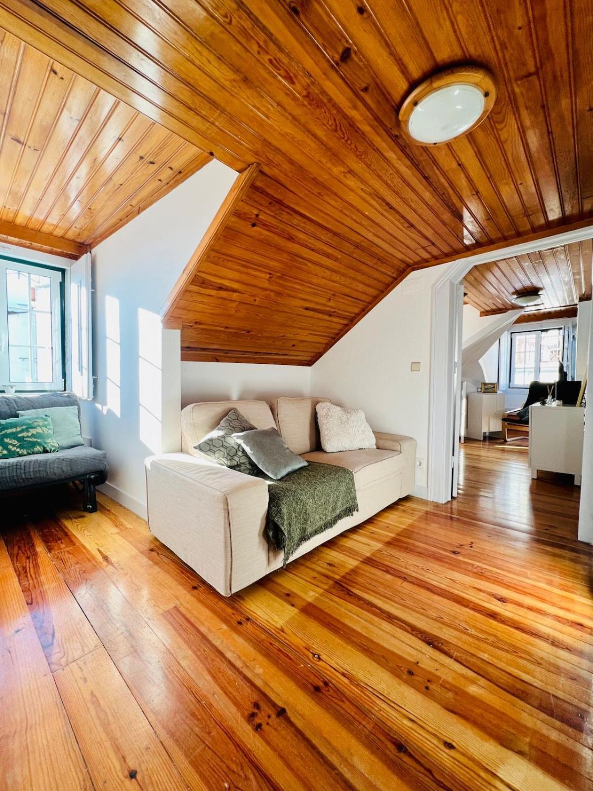 Cozy Near Bairro Alto * Lisbon