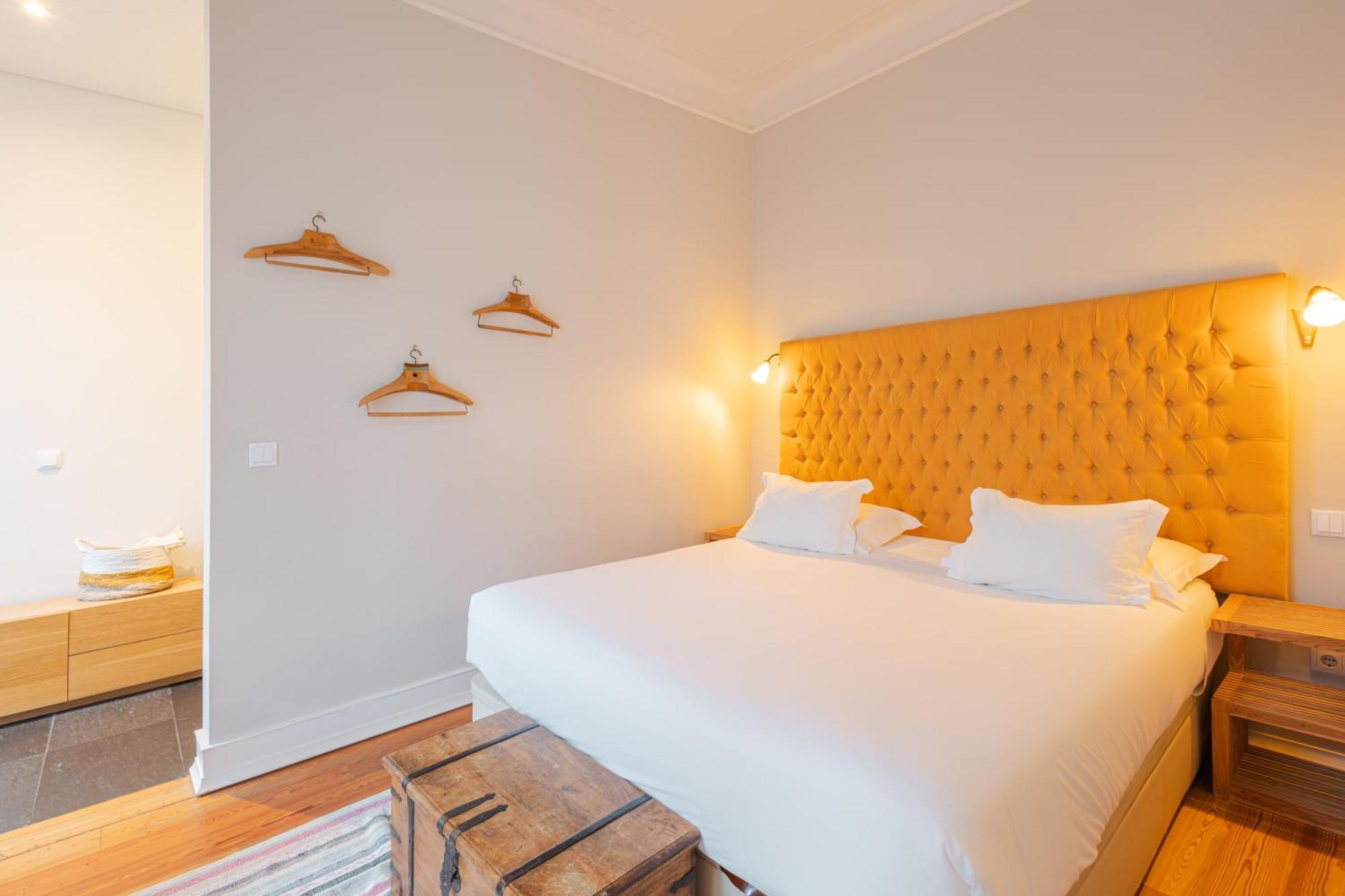 Almaria - Ex Libris Apartments | Chiado Apartment *
