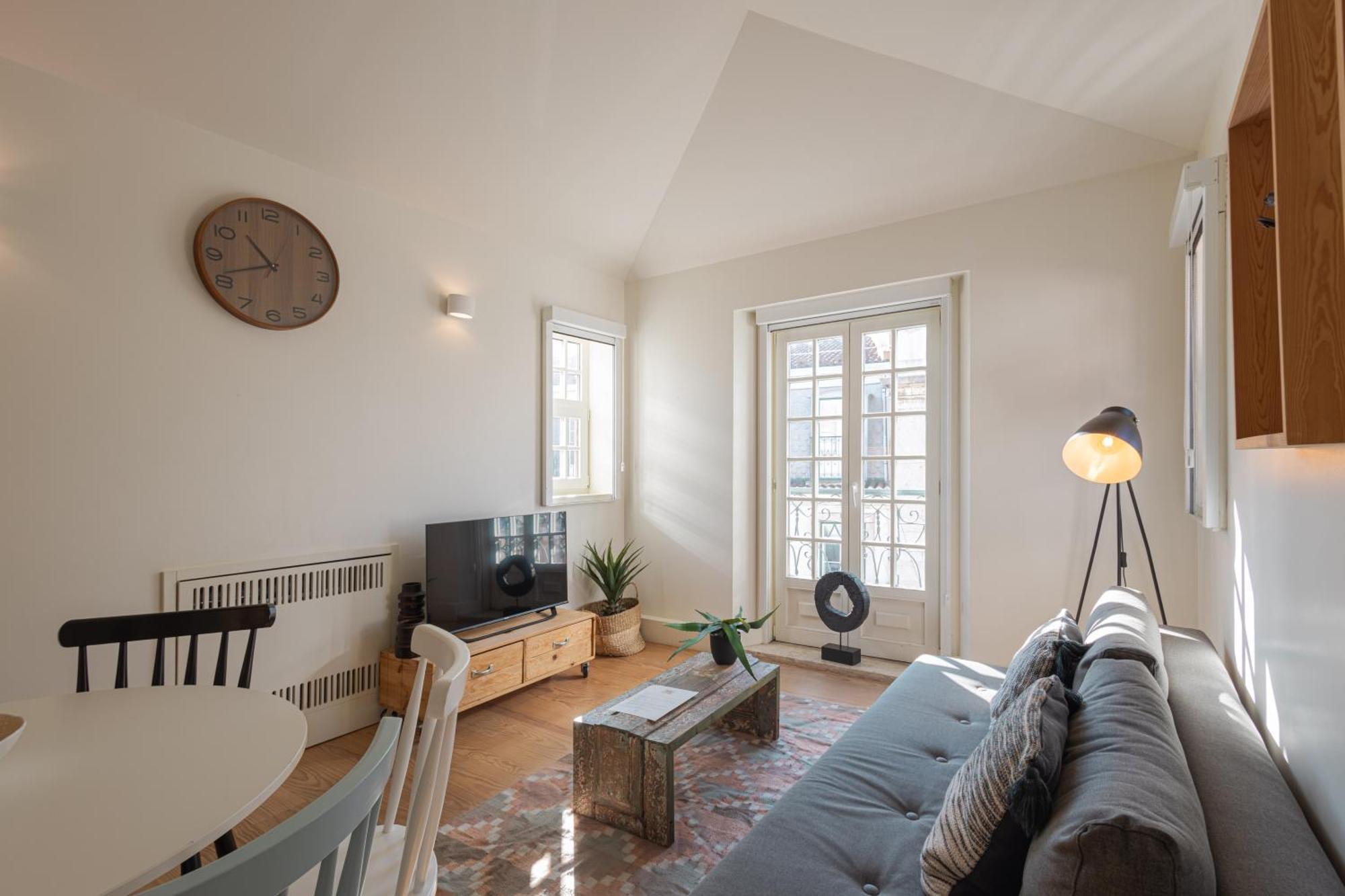 Almaria - Officina Real | Chiado Apartment Lisbon