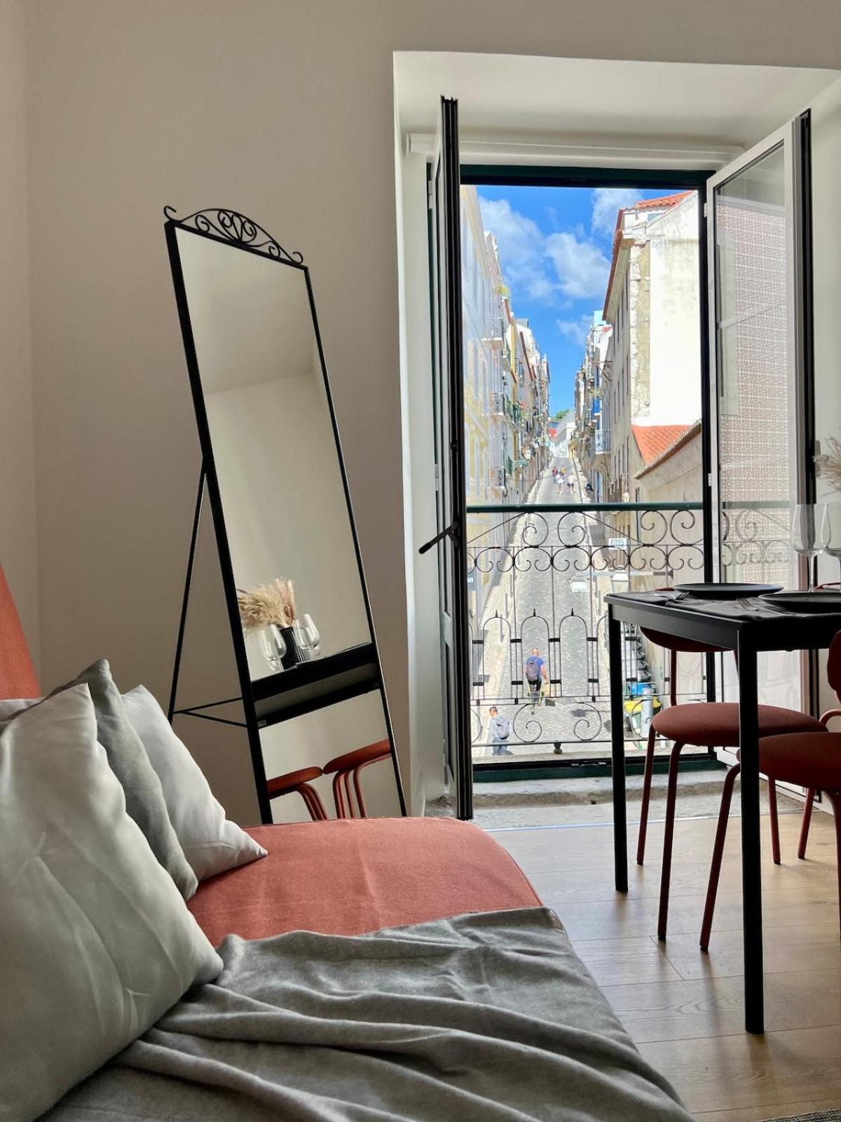 Modern & Amazing View Apartment Lisbon