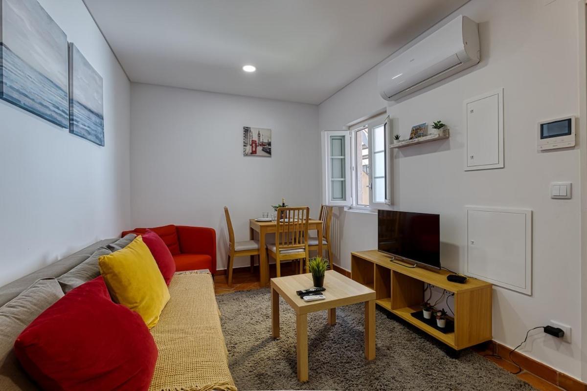 Apartment Beautiful Flat In Amazing Location Lisbon