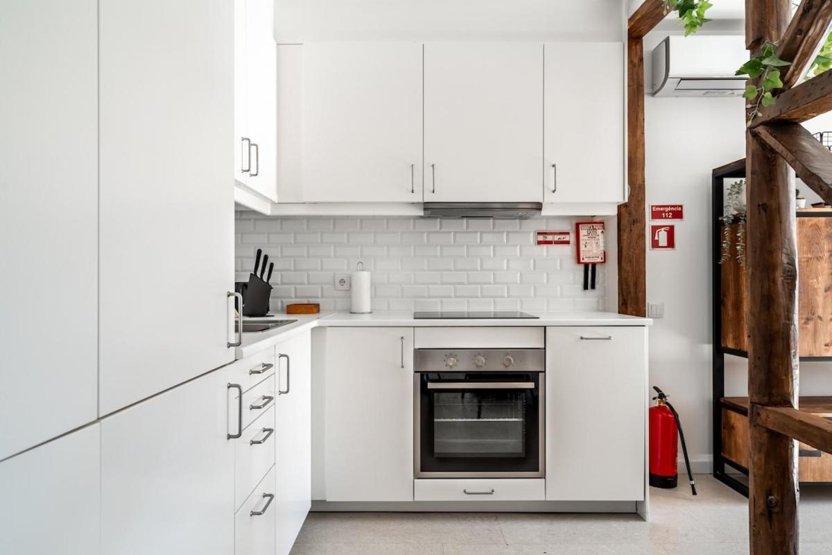 Lovely 2 Bed In The Heart Of With Ac * Lisbon