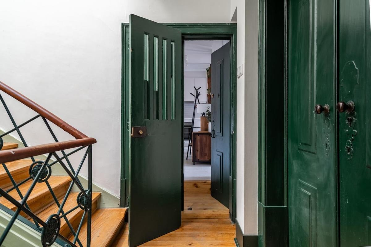 Lovely 2 Bed In The Heart Of With Ac Apartment Lisbon