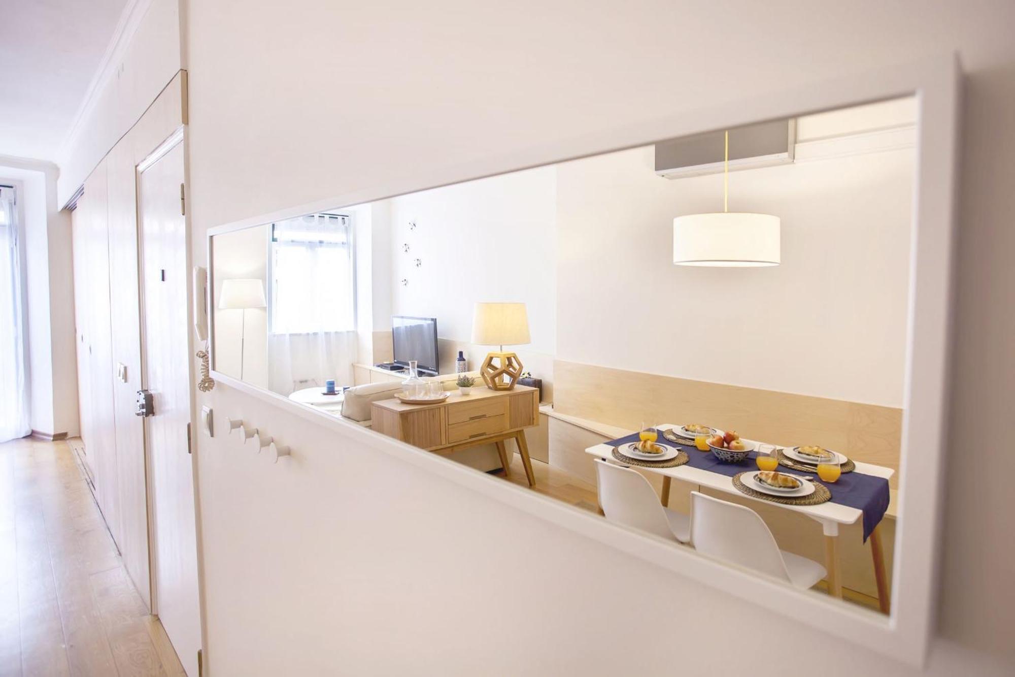 Apartment Carmo In Chiado Lisbon
