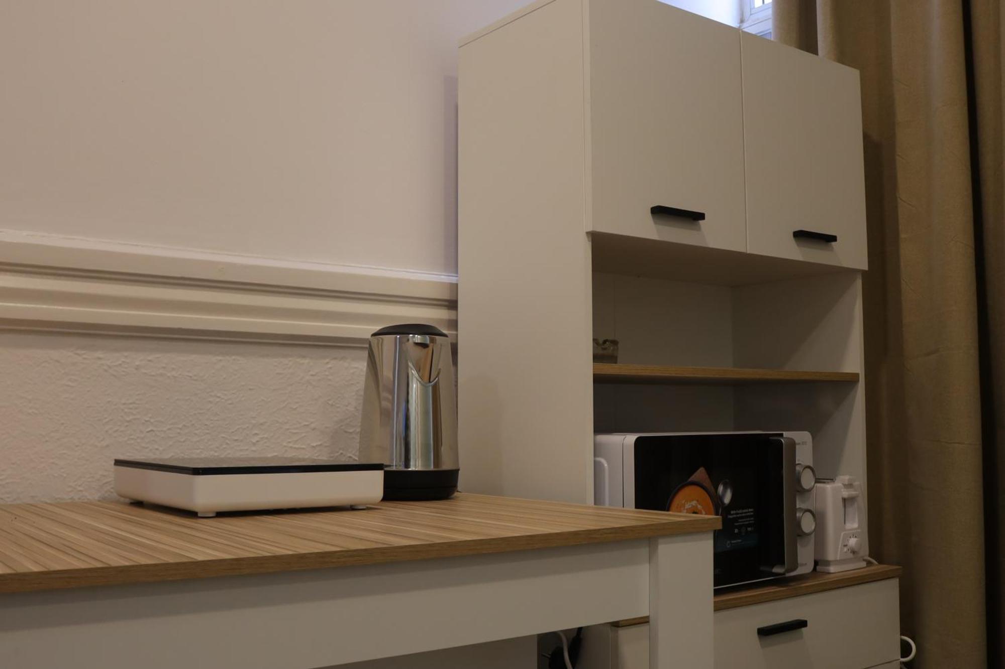 Guest house Midis - Local Accommodation Lisbon