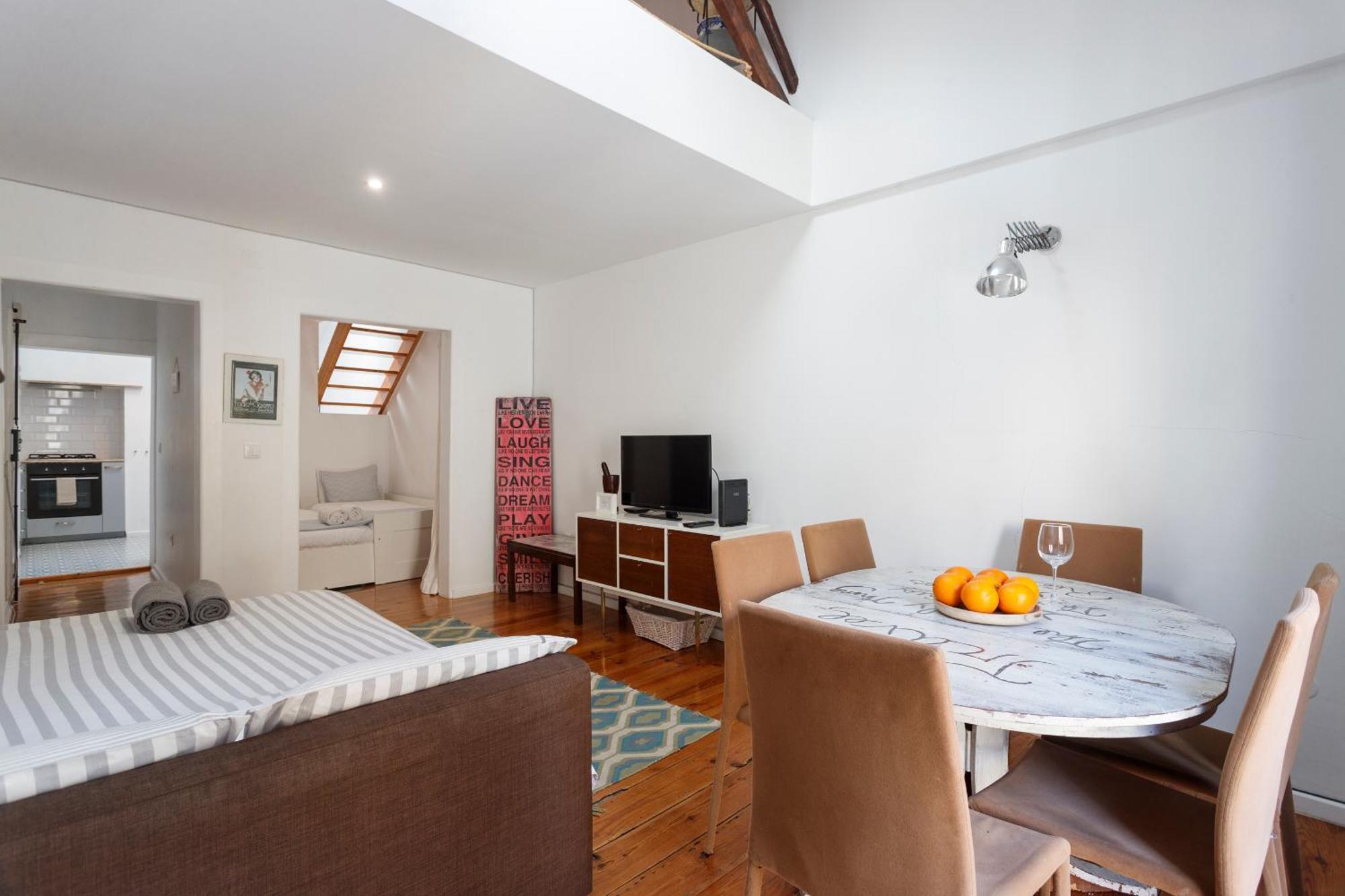 Avenida Apartment *