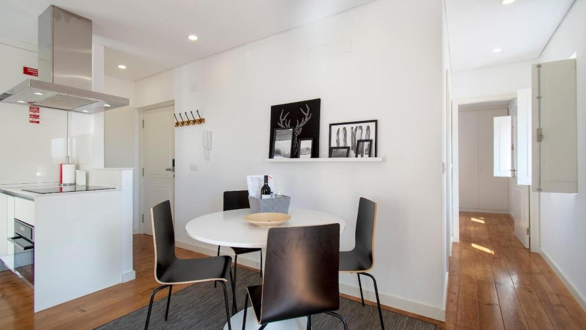 Apartment Portas Do Sol Stylish With Elevator Lisbon