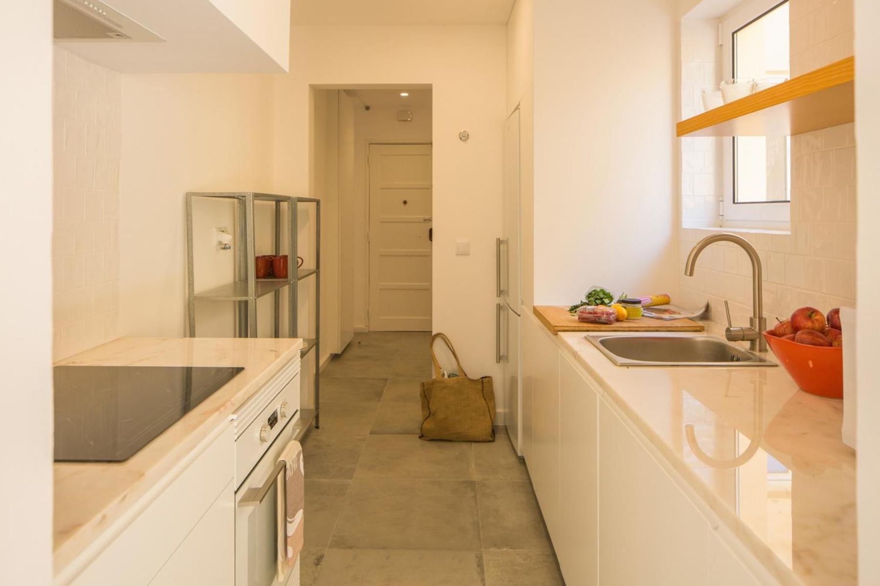 Apartment Stylish With Private Patio By Lovelystay *