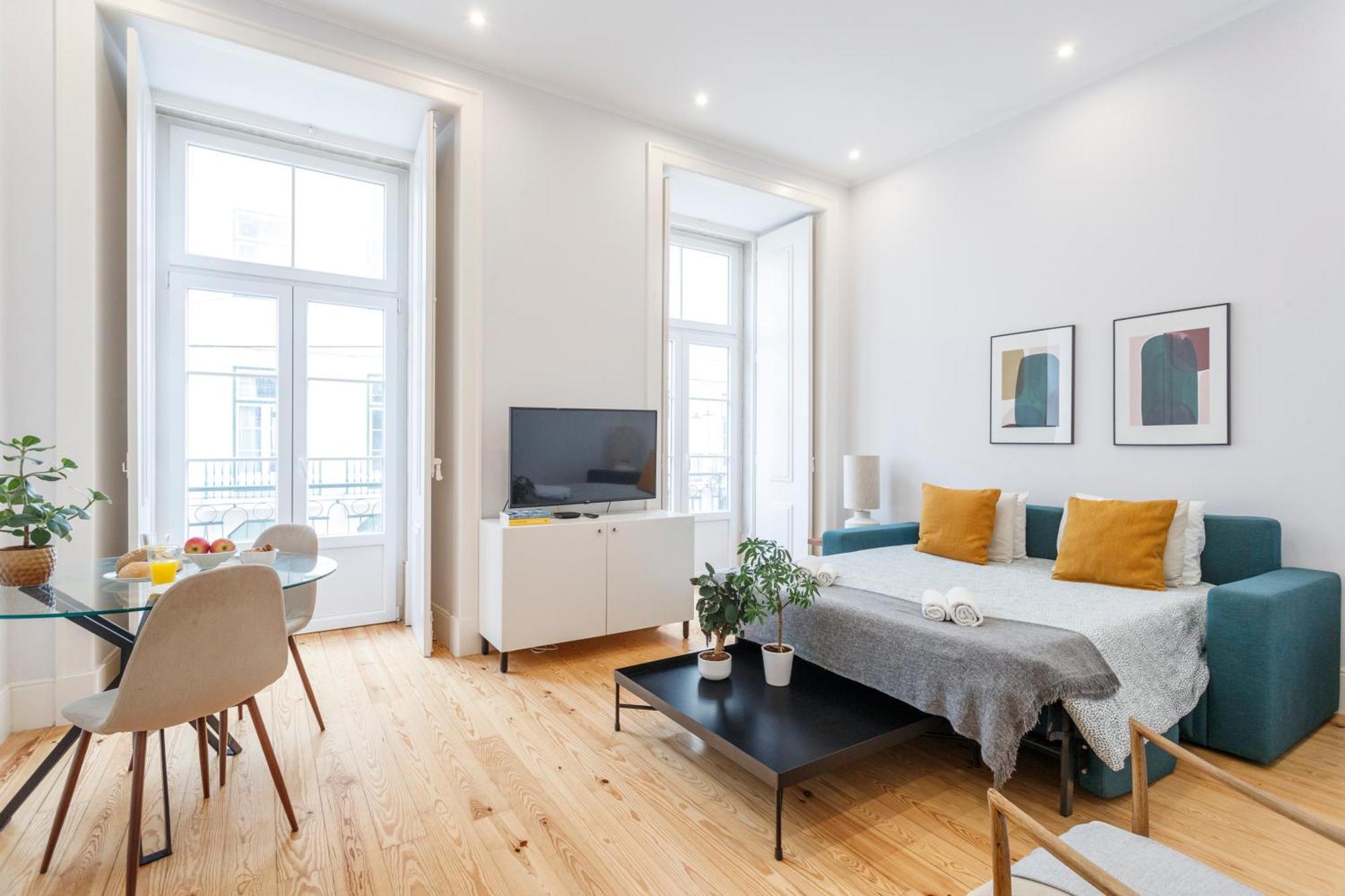 In Shared In Modern In Downtown Guest house *
