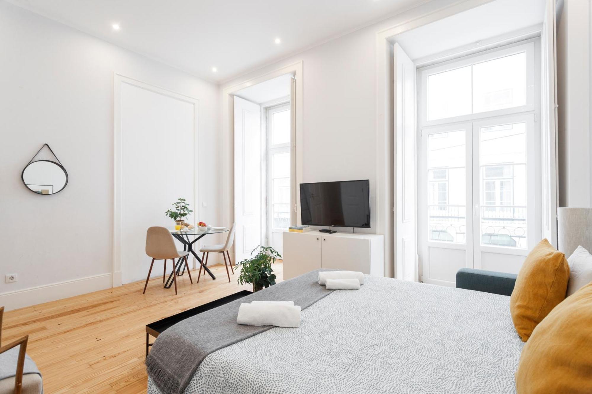 Guest house In Shared In Modern In Downtown