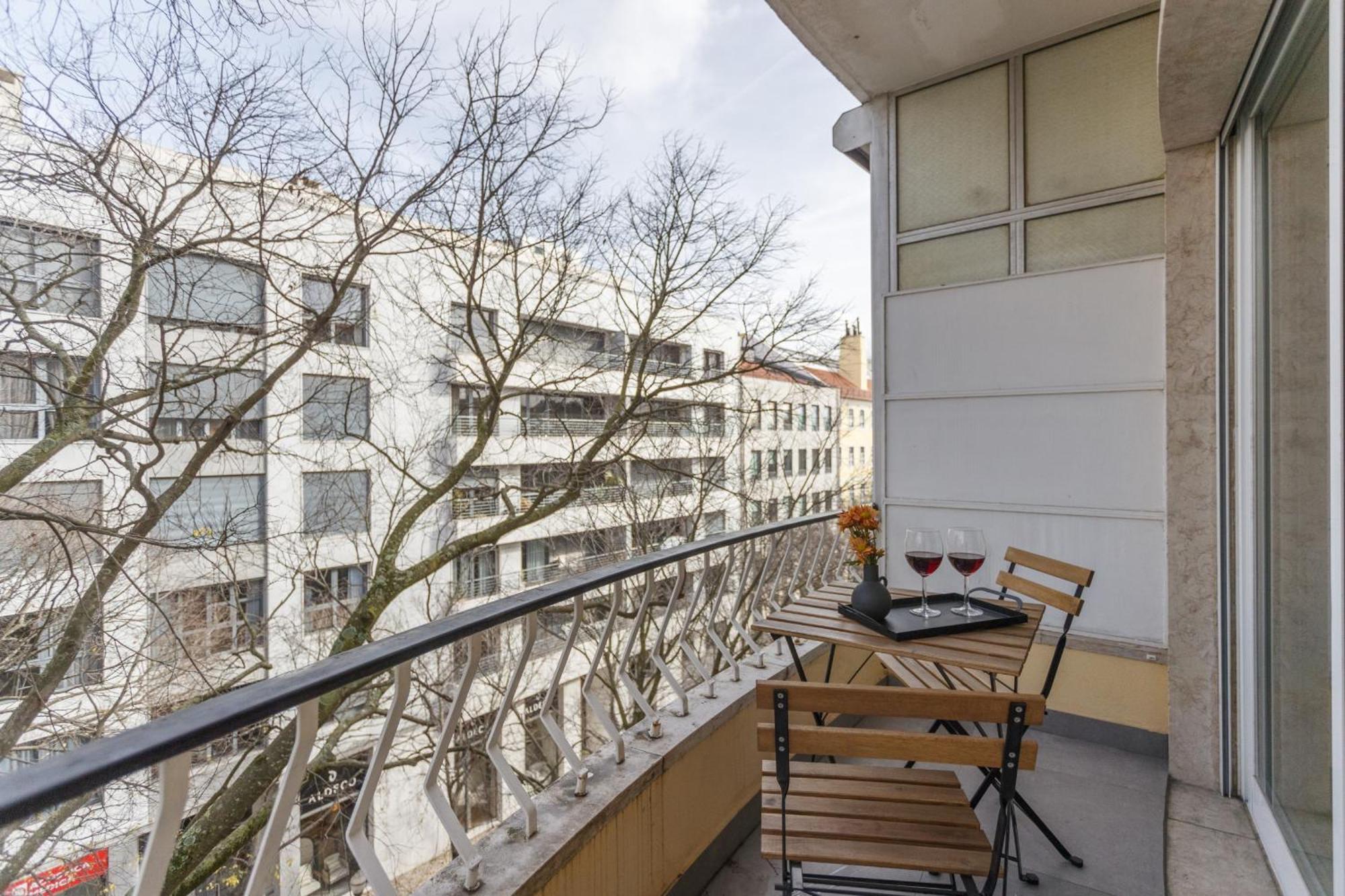 Apartment Brand New 2br In Alcantara Lisbon