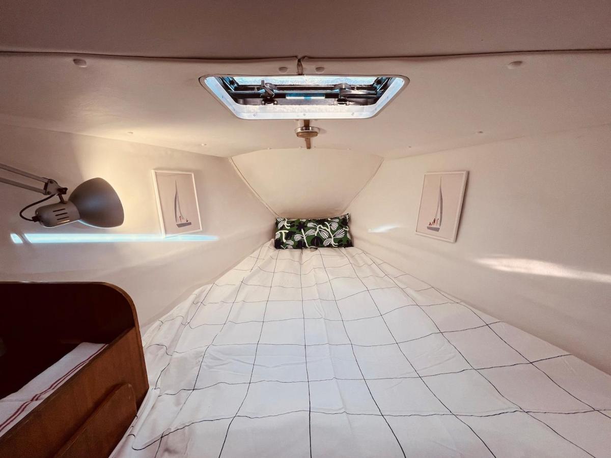 Botel Bacus - Your Floating Hideaway In *